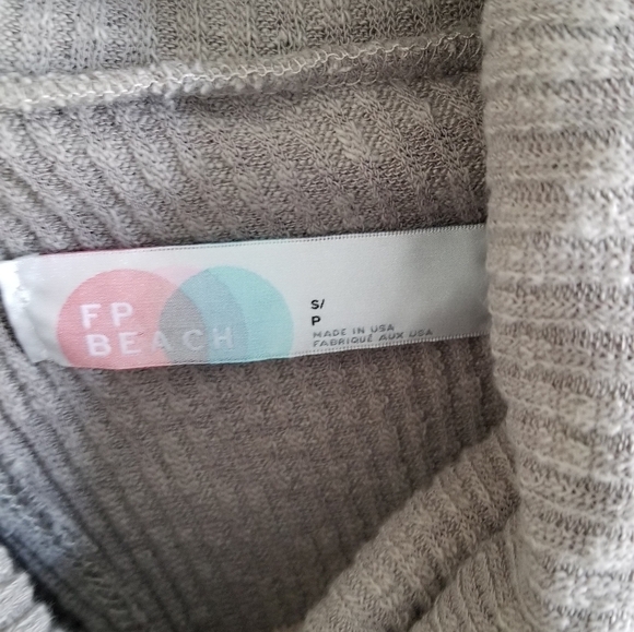 Free People crossover open back sweater - Picture 3 of 6